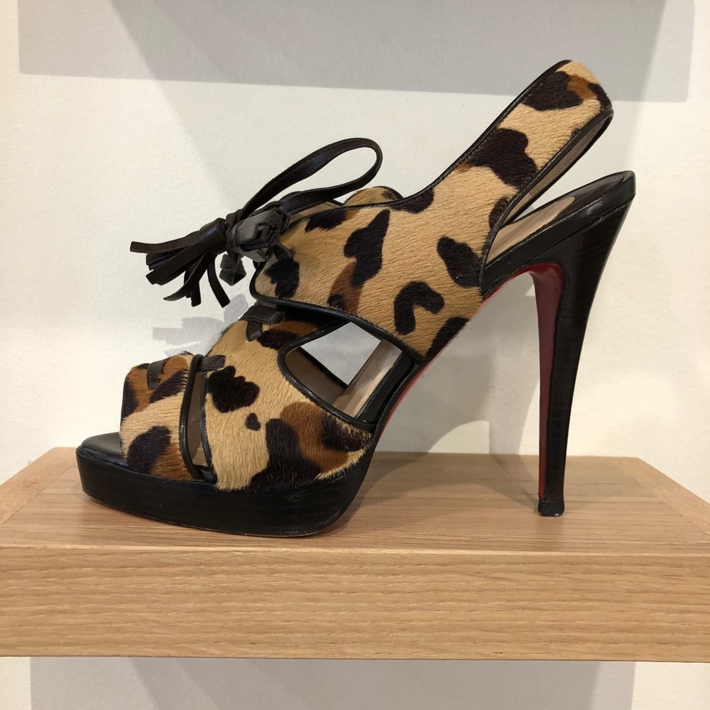 Leopard lace up Christian Louboutin